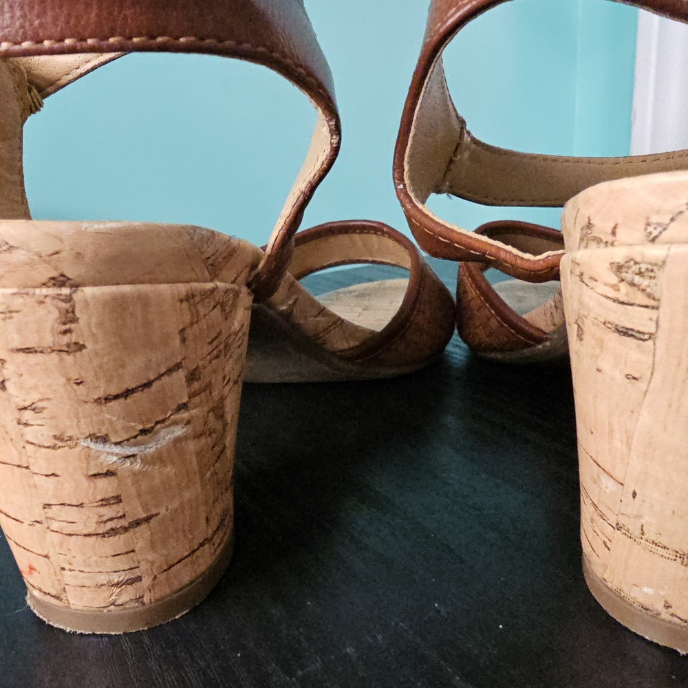 White Mountain 'Elise' Brown Strappy Sandals w/ Cork Heel Women's Size 7.5 - Picture 5 of 10